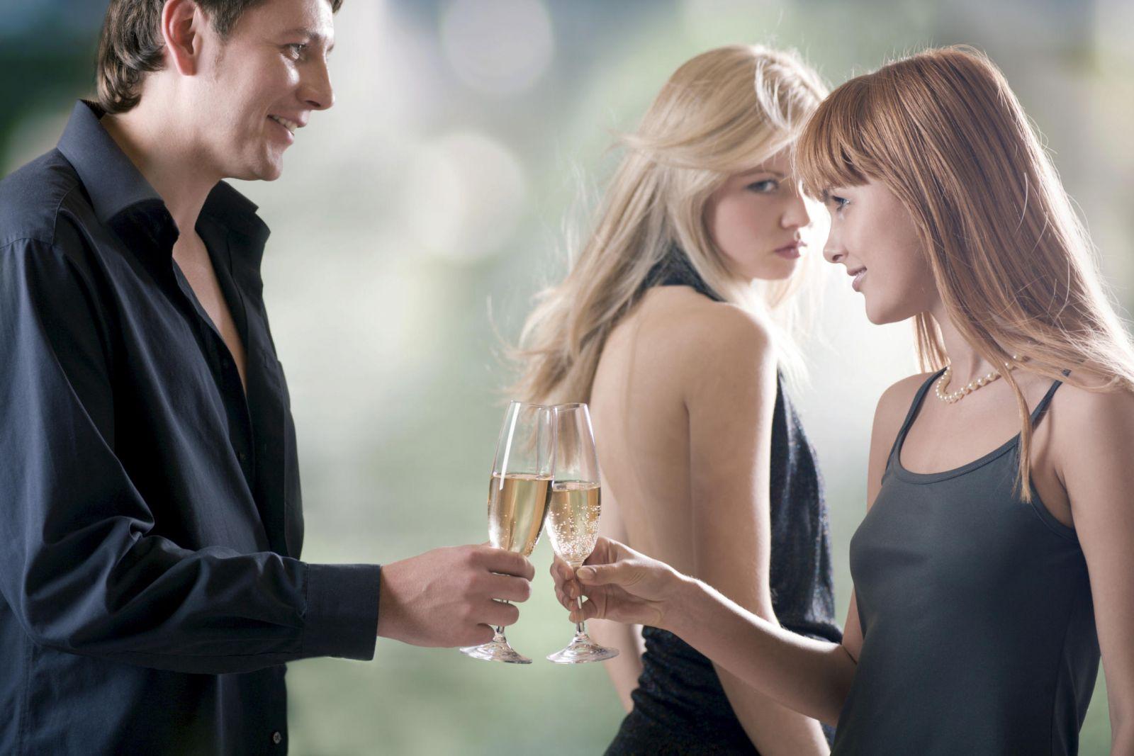 Nằm Mơ Thấy Chửi Lộn Đánh Số Mấy?