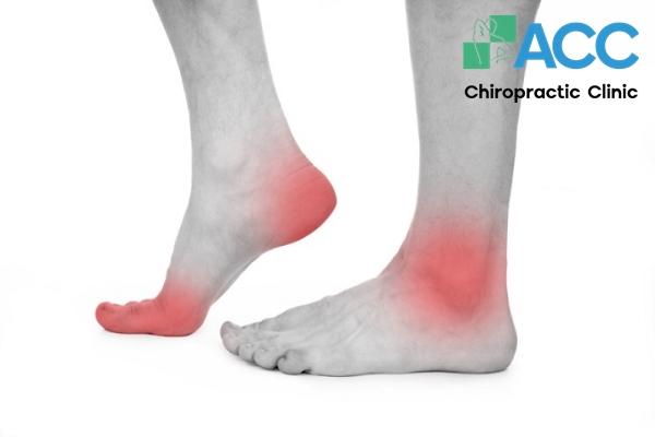 Giấc mơ thấy đi lại khó khăn vì chân cao chân thấp