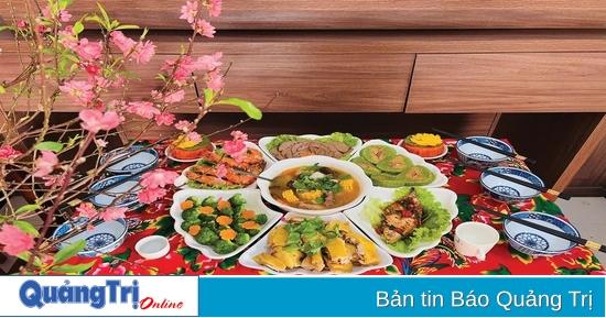 Gia đình sum họp có người đã mất hiện diện