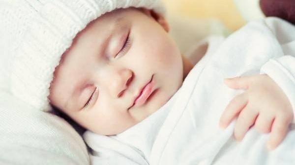 Giải mã giấc mơ có em bé đang cười