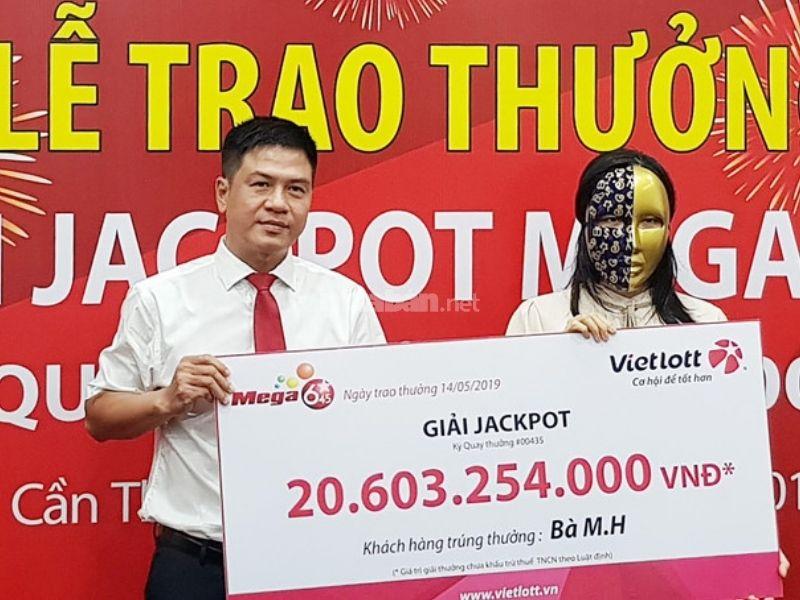 Giải mã giấc mơ người thân trúng đề