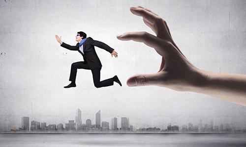 Giải Mã Giấc Mơ Thấy Kéo Thuyền Trên Sông Và Số Đề Liên Quan