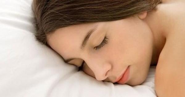 Ngất xỉu vì bệnh tật trong mơ có sao không?