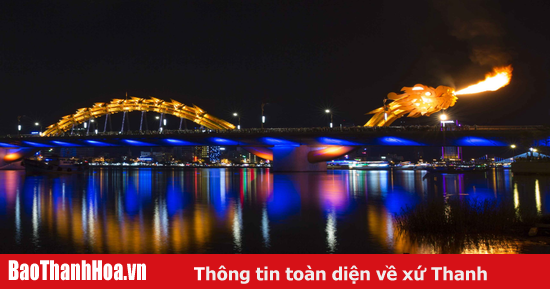 Rồng Vàng Phun Lửa